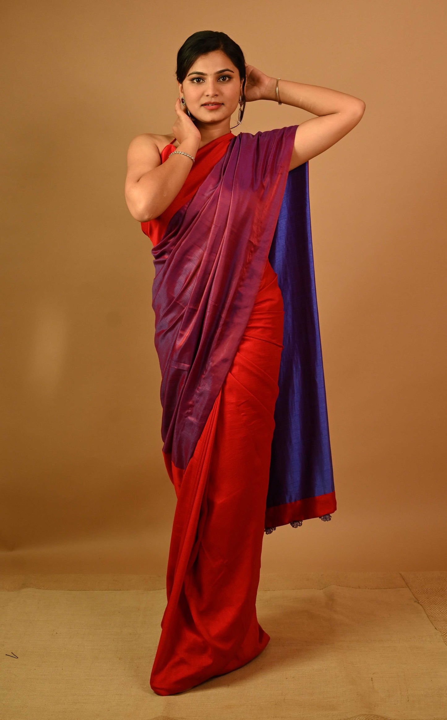 Contrasting Red Saree with Dual Toned Pallu